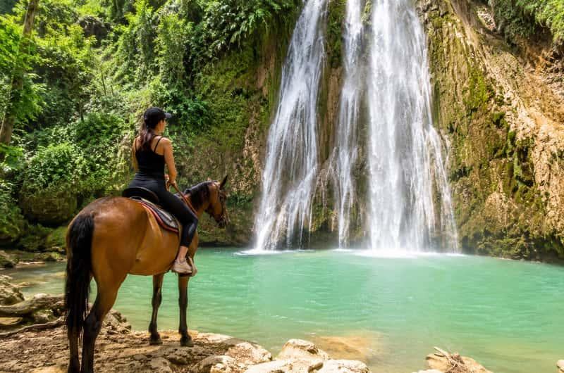 El Limón Waterfall